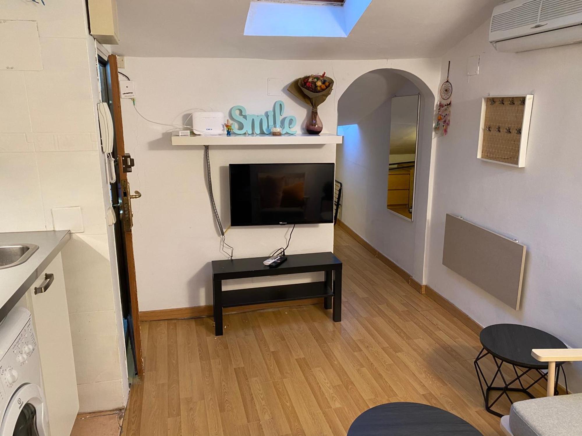 San Bernabe, Apartamento Para 2 En Las Vistillas Junto A Metro Puerta De Toledo Madrid Eksteriør bilde
